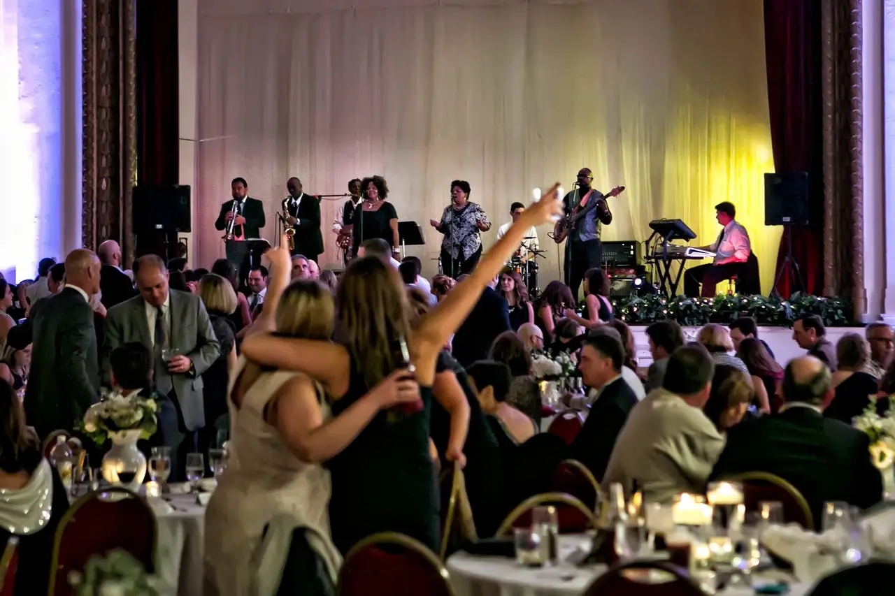Retro Boogie 2.0 performing live while wedding guests fill the dance floor